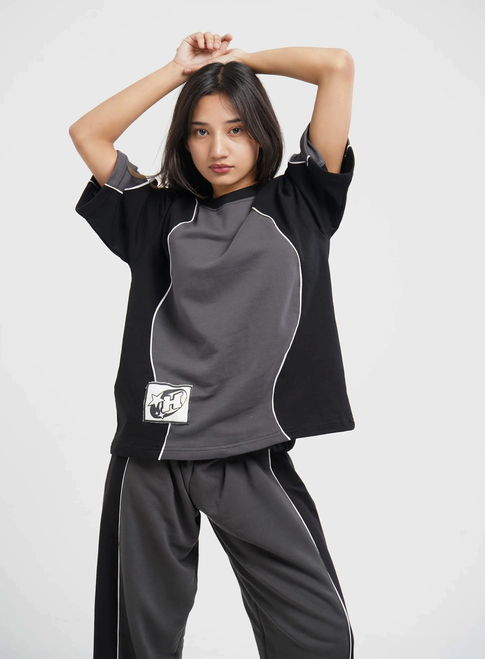 Haze Runner Black Hymns Wear – close-up detail, sizes S–XXL
