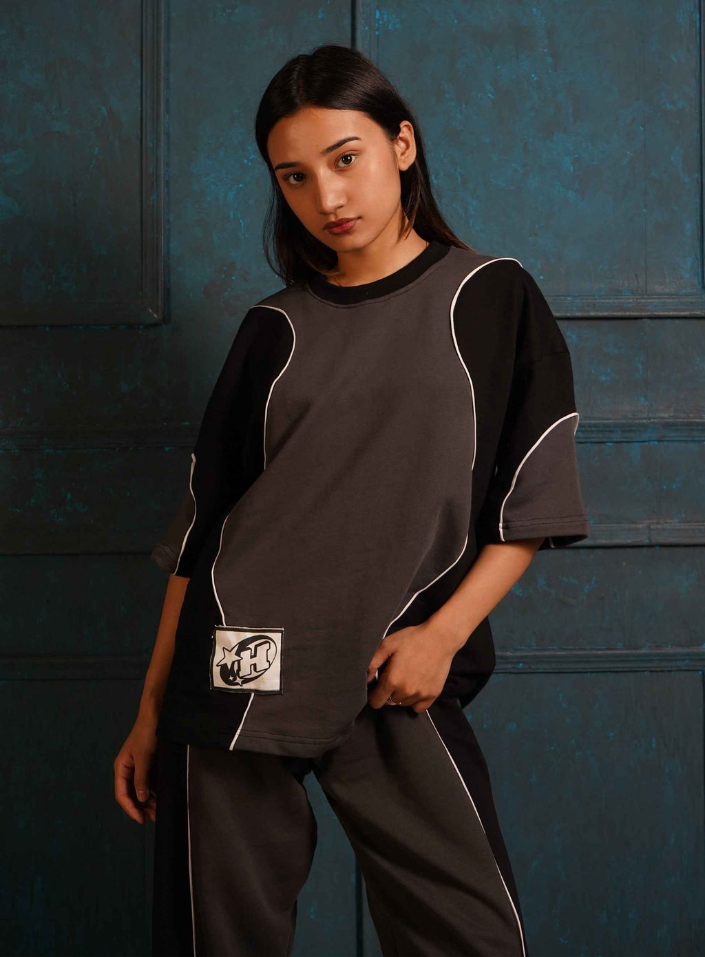 Haze Runner Black Hymns Wear – lifestyle shot, sizes S–XXL