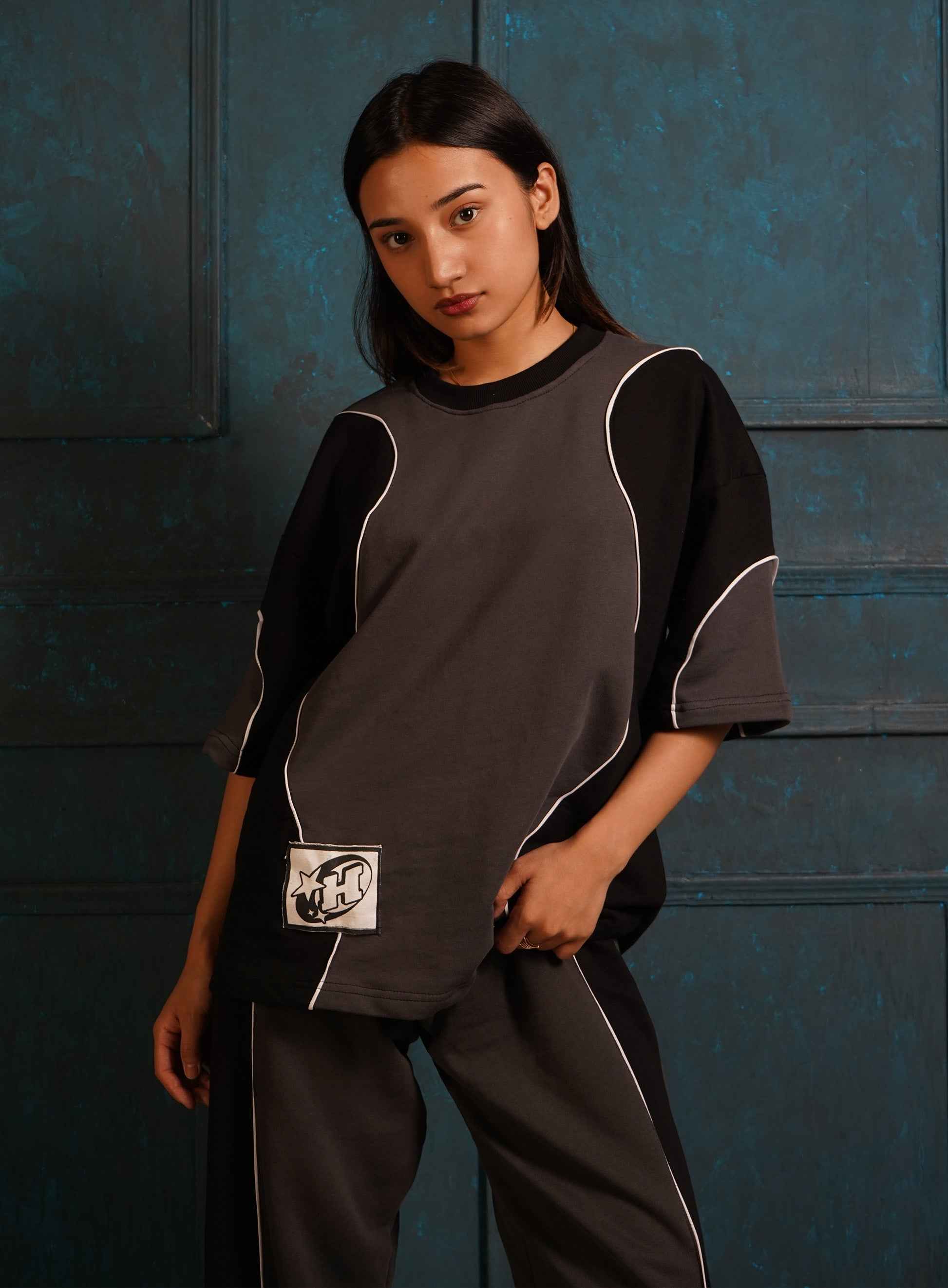 Haze Runner Black Hymns Wear – lifestyle shot, sizes S–XXL