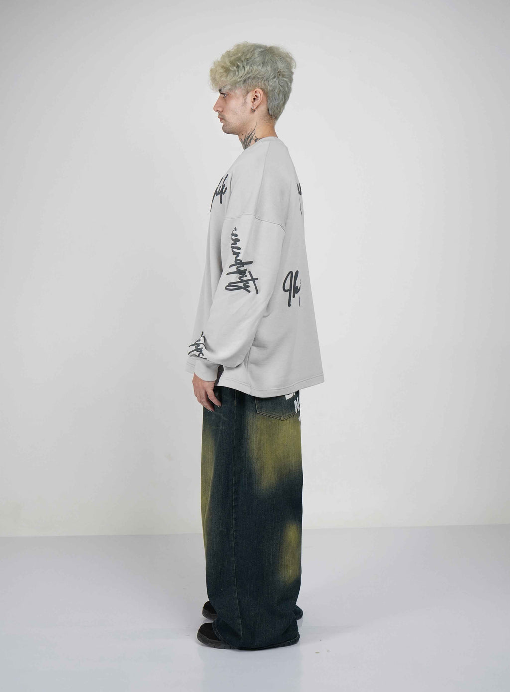 My Skin Is Noisy Edition detail view – Hymns Wear clothing, available S to XXL